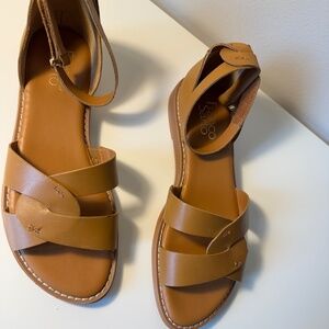 Franco Sarto Women’s Ankle Strap Leather Sandals - Gloria Tan Size 6.5M